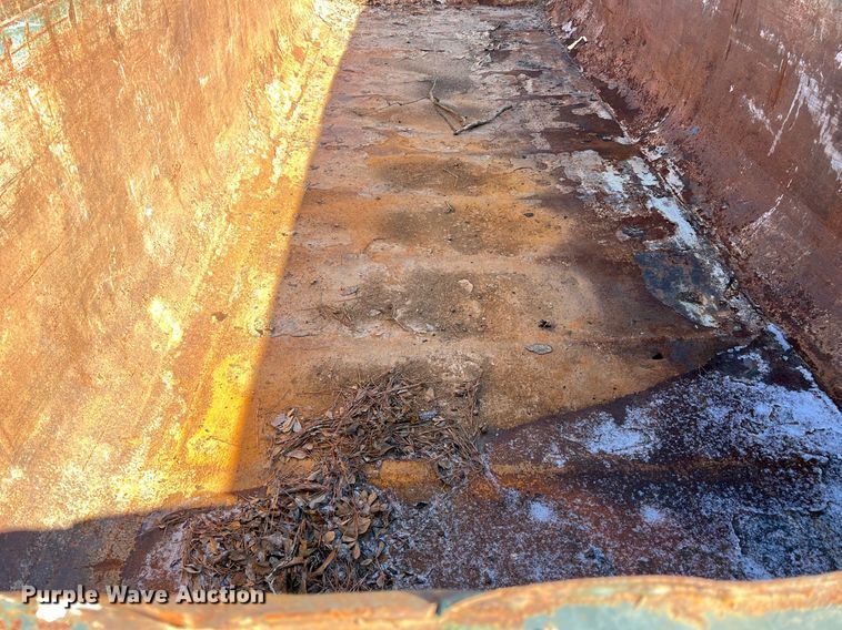 image for item KV9931 Roll off container 