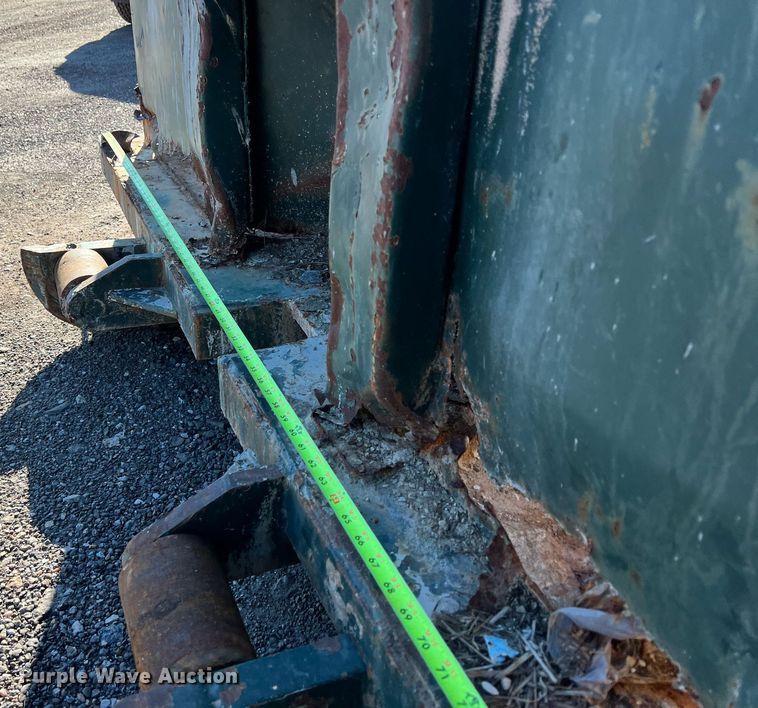 image for item KV9932 Roll off container