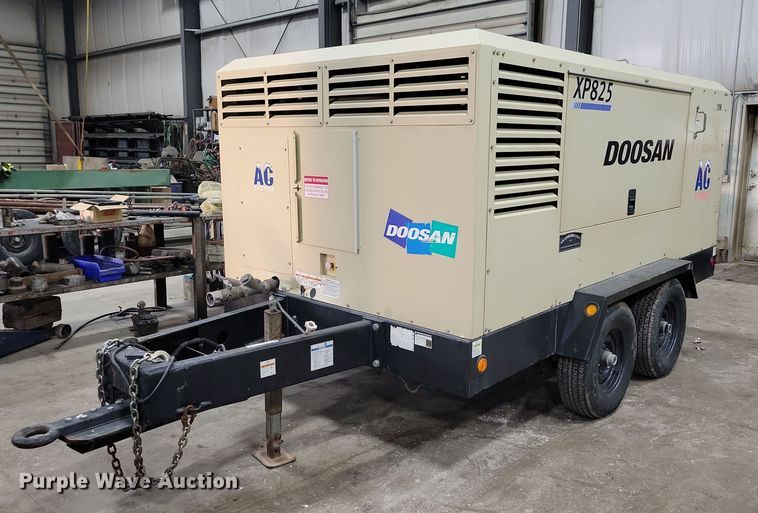 image for item LC9787 2013 Doosan XP825 air compressor