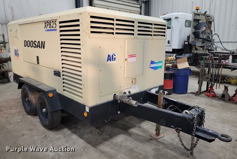 image for item LC9787 2013 Doosan XP825 air compressor