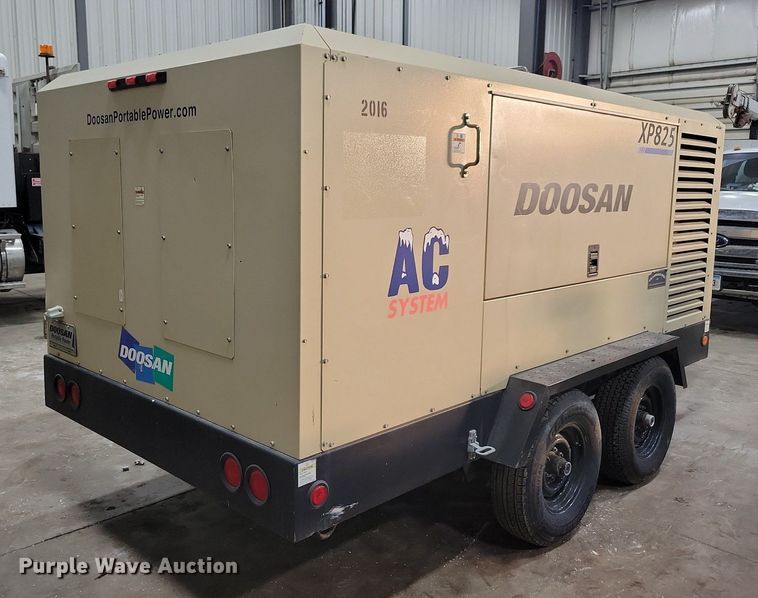 image for item LC9787 2013 Doosan XP825 air compressor