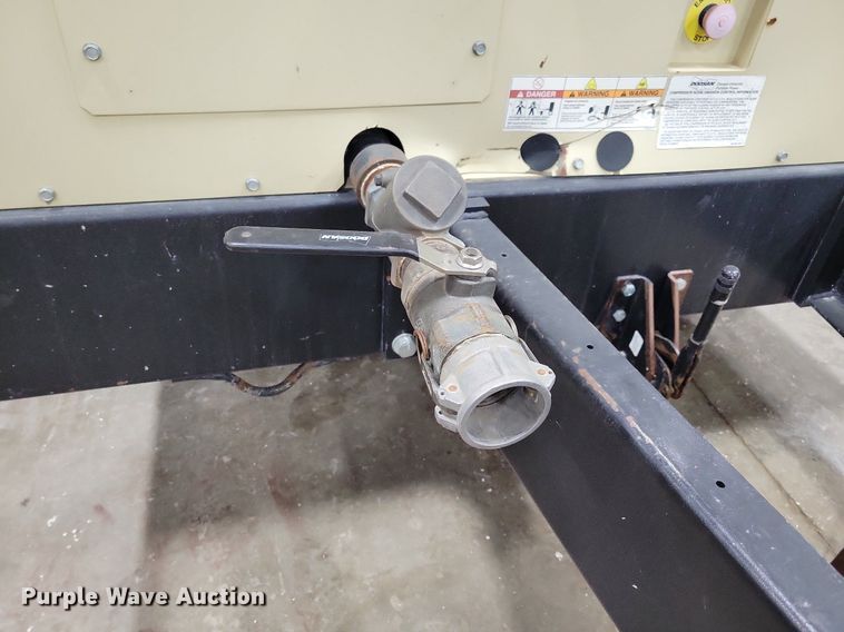 image for item LC9787 2013 Doosan XP825 air compressor