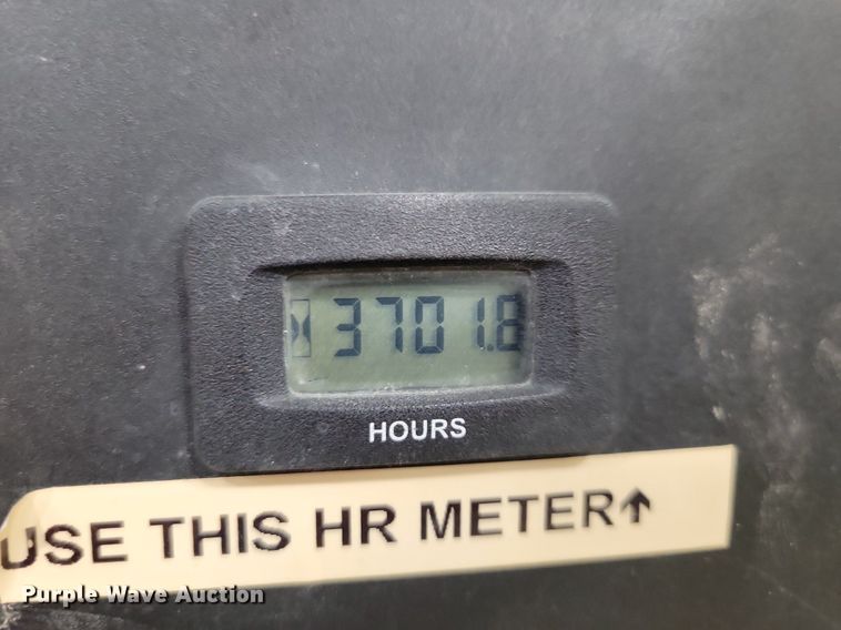 image for item LC9787 2013 Doosan XP825 air compressor