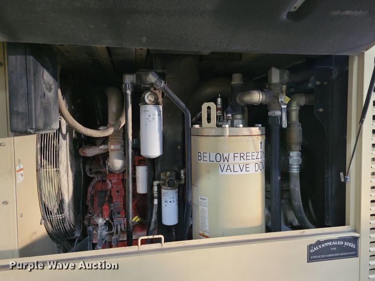 image for item LC9787 2013 Doosan XP825 air compressor