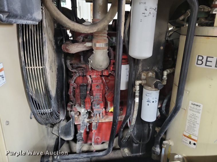 image for item LC9787 2013 Doosan XP825 air compressor