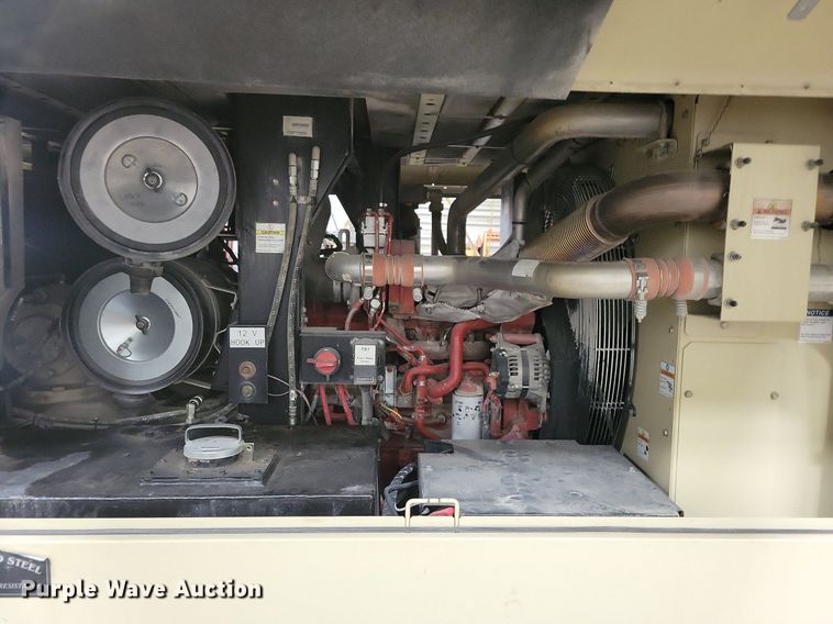 image for item LC9787 2013 Doosan XP825 air compressor