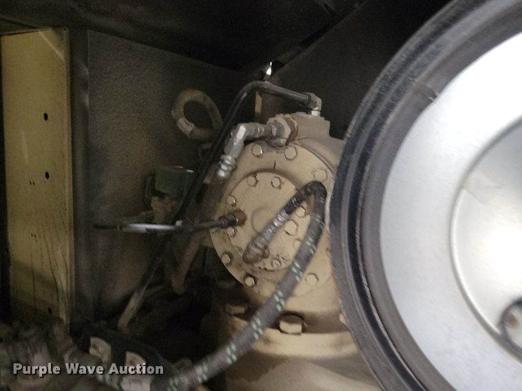 image for item LC9787 2013 Doosan XP825 air compressor