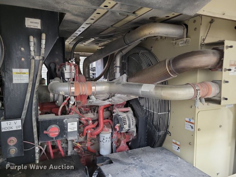 image for item LC9787 2013 Doosan XP825 air compressor