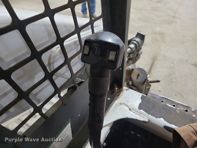 image for item LC9791 2004 Bobcat T300 tracked skid steer loader