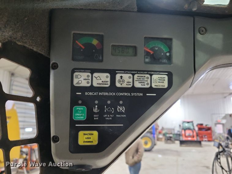 image for item LC9791 2004 Bobcat T300 tracked skid steer loader