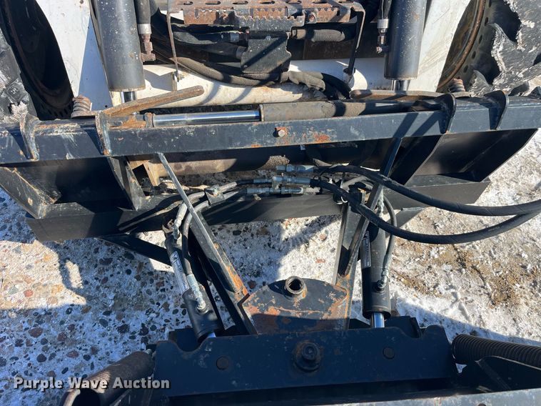 image for item LD9298 2014 Bobcat S510 skid steer loader