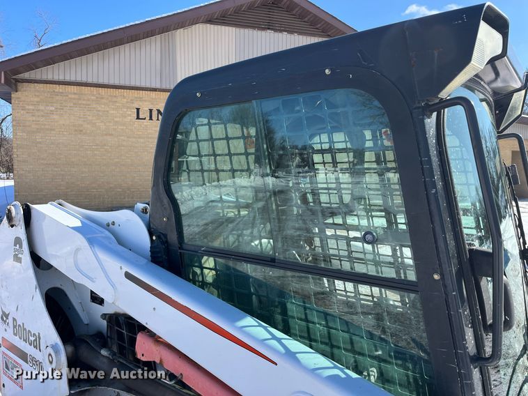 image for item LD9298 2014 Bobcat S510 skid steer loader