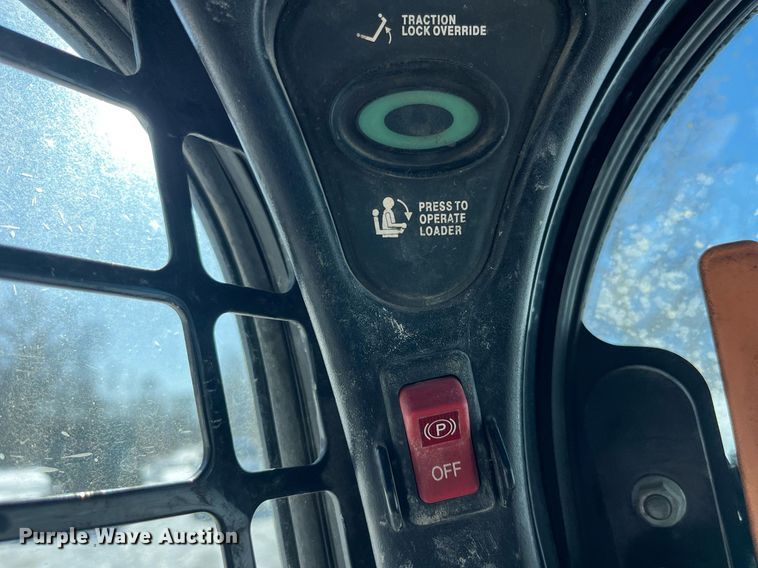 image for item LD9298 2014 Bobcat S510 skid steer loader