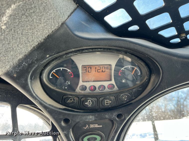 image for item LD9298 2014 Bobcat S510 skid steer loader