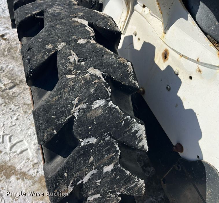 image for item LD9298 2014 Bobcat S510 skid steer loader