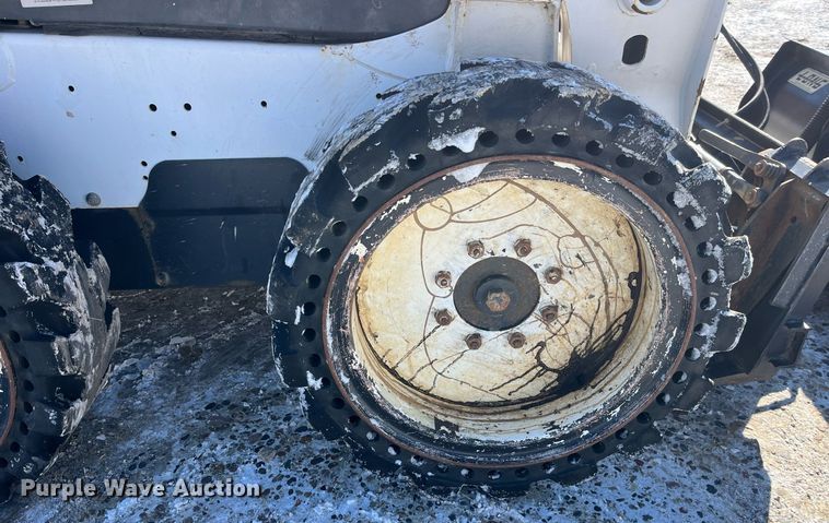 image for item LD9298 2014 Bobcat S510 skid steer loader