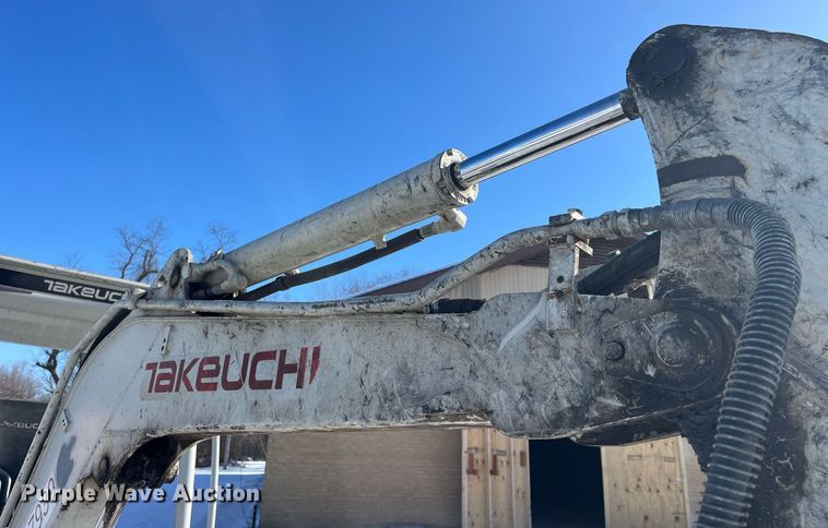 image for item LD9299 2013 Takeuchi TB228 mini excavator