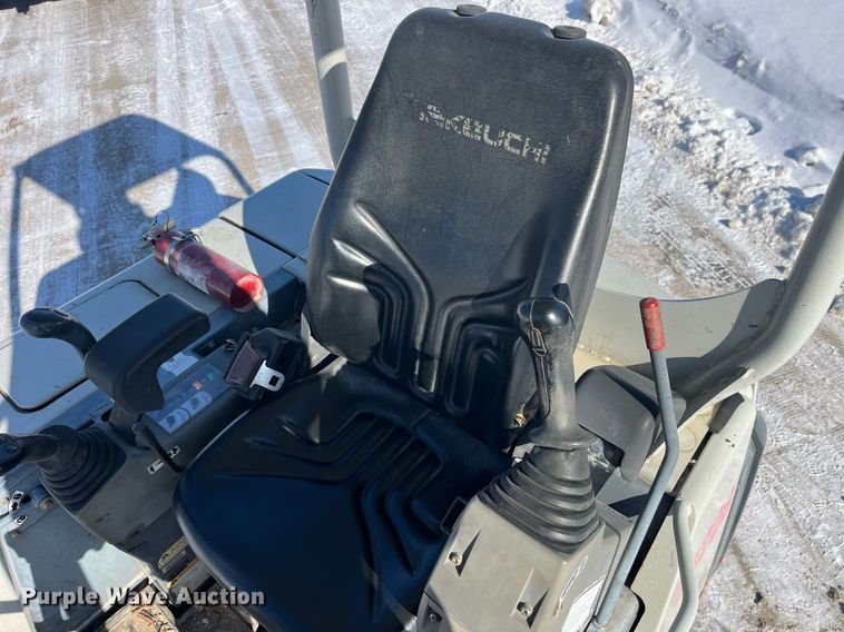 image for item LD9299 2013 Takeuchi TB228 mini excavator