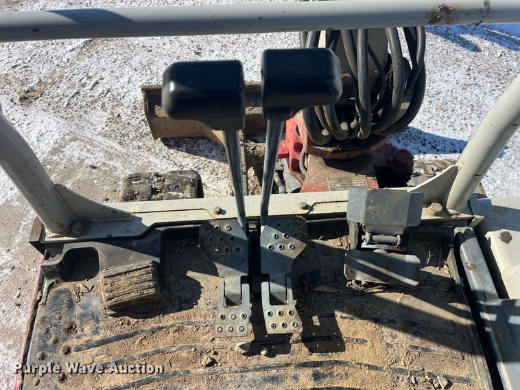 image for item LD9299 2013 Takeuchi TB228 mini excavator