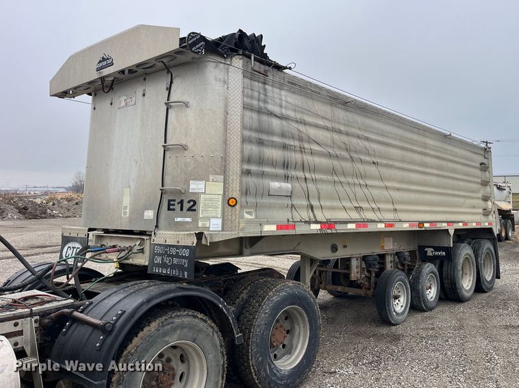 image for item LD9901 2007 Travis end dump trailer