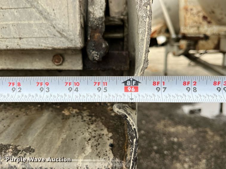 image for item LD9901 2007 Travis end dump trailer