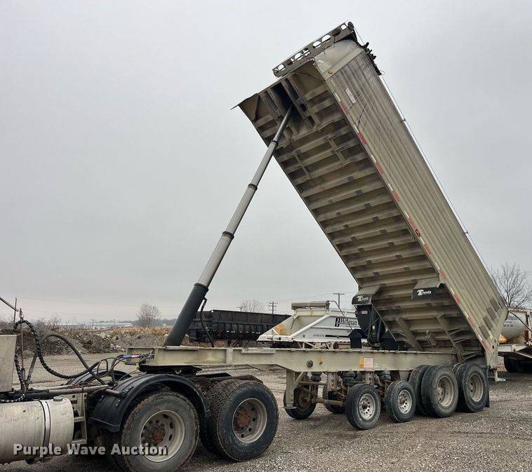 image for item LD9901 2007 Travis end dump trailer