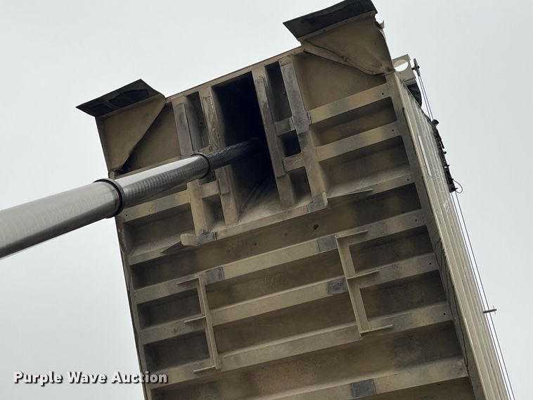 image for item LD9901 2007 Travis end dump trailer