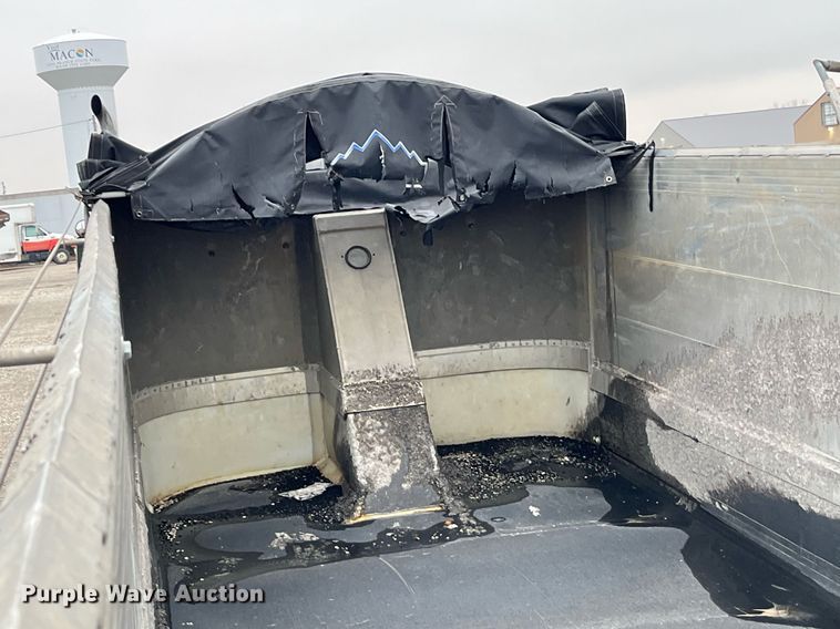 image for item LD9901 2007 Travis end dump trailer