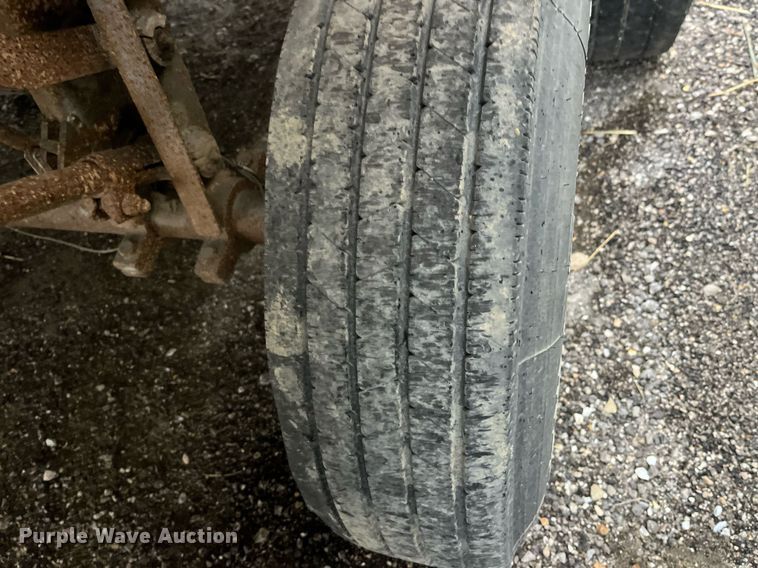 image for item LD9901 2007 Travis end dump trailer