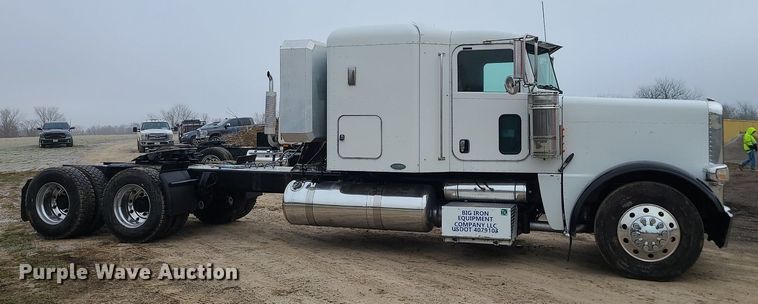 image for item LJ9448 2008 Peterbilt 388 semi truck