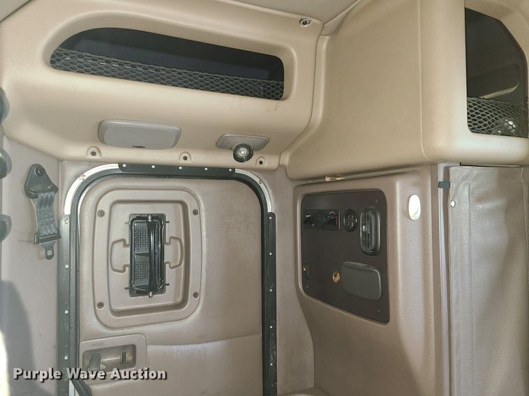 image for item LJ9448 2008 Peterbilt 388 semi truck