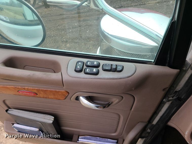 image for item LJ9448 2008 Peterbilt 388 semi truck