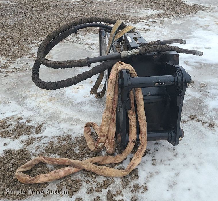 image for item LJ9479 2017 Paladin SFB4K breaker