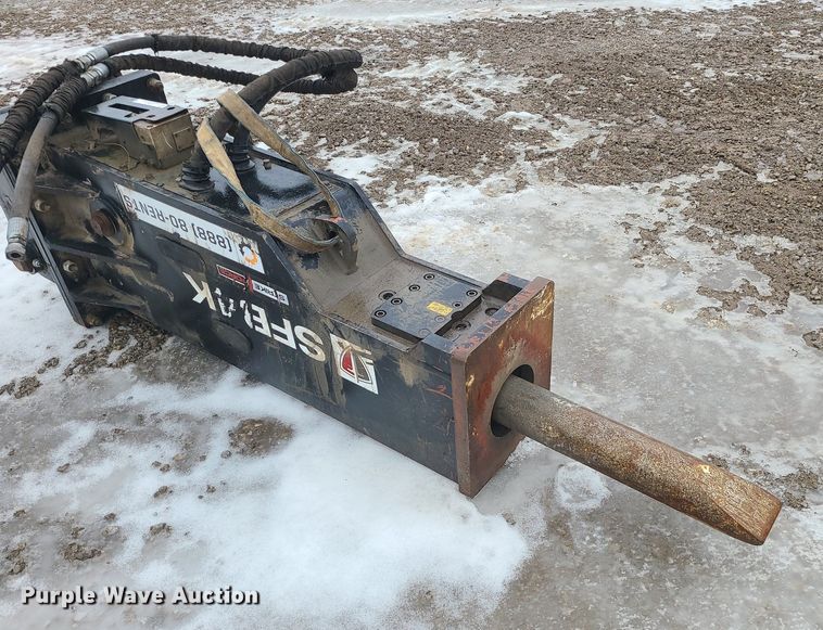 image for item LJ9479 2017 Paladin SFB4K breaker