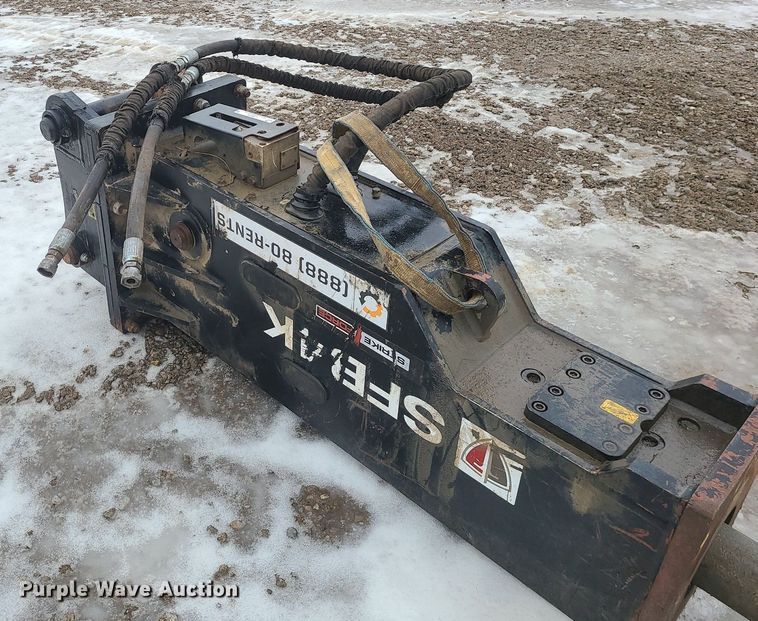 image for item LJ9479 2017 Paladin SFB4K breaker