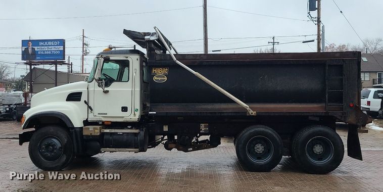 image for item LJ9503 2007 Mack CV713 dump truck