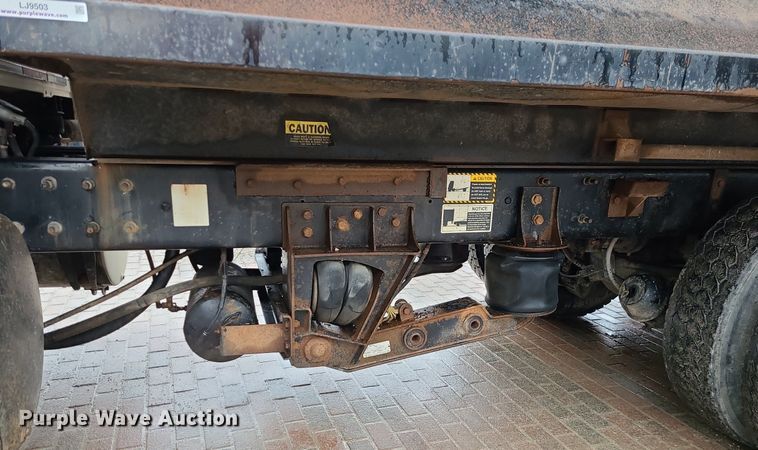 image for item LJ9503 2007 Mack CV713 dump truck