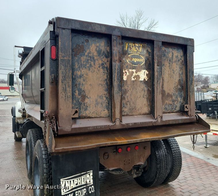 image for item LJ9503 2007 Mack CV713 dump truck