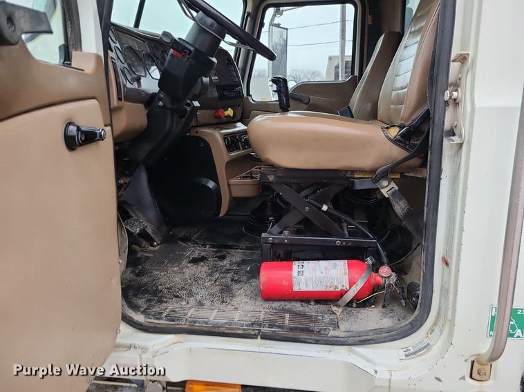 image for item LJ9503 2007 Mack CV713 dump truck