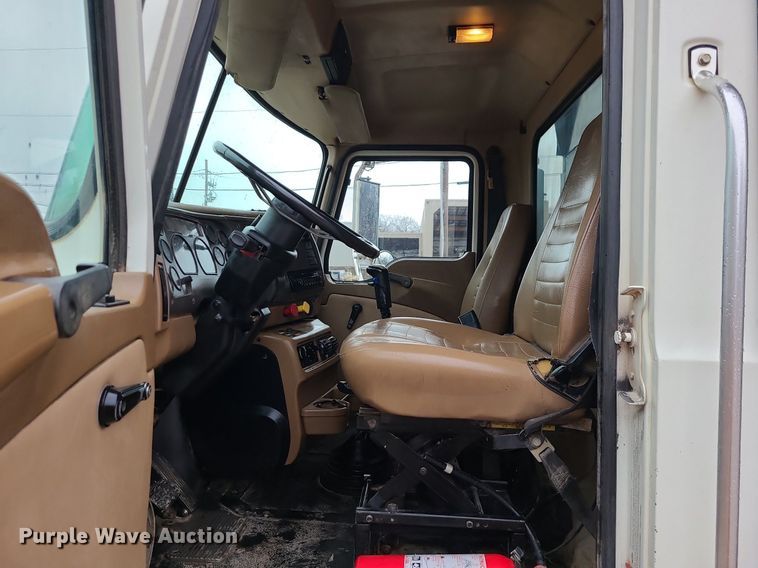 image for item LJ9503 2007 Mack CV713 dump truck