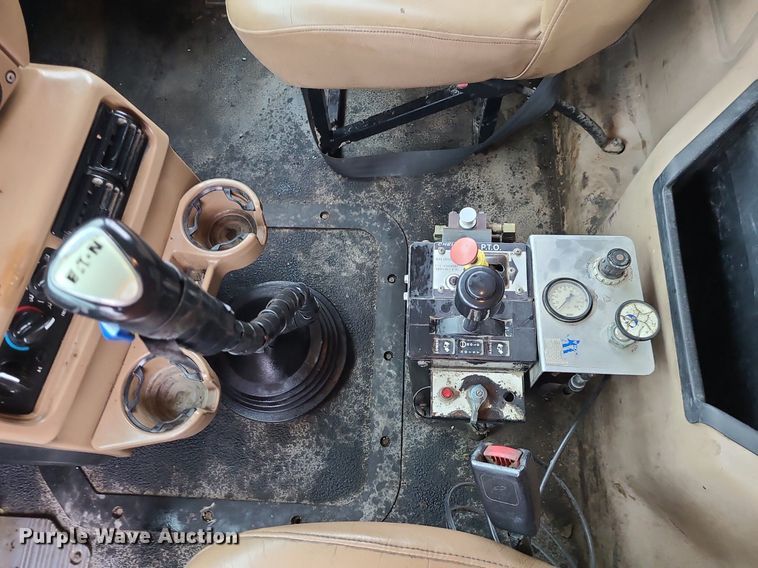 image for item LJ9503 2007 Mack CV713 dump truck