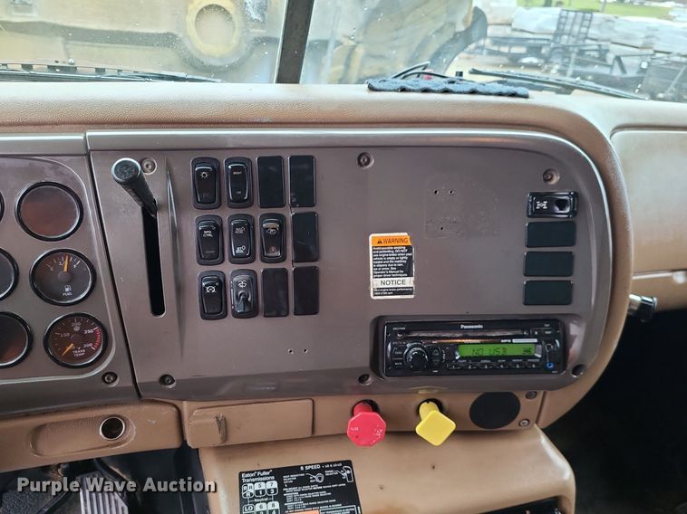 image for item LJ9503 2007 Mack CV713 dump truck