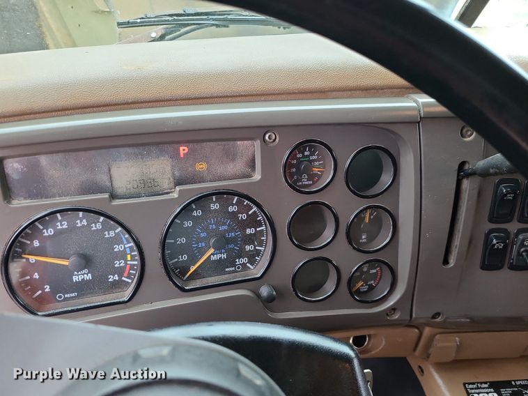 image for item LJ9503 2007 Mack CV713 dump truck