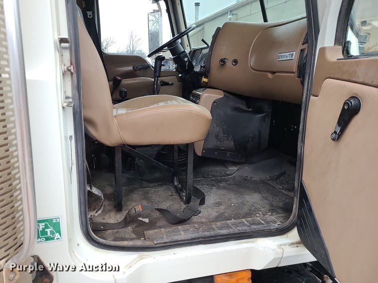 image for item LJ9503 2007 Mack CV713 dump truck