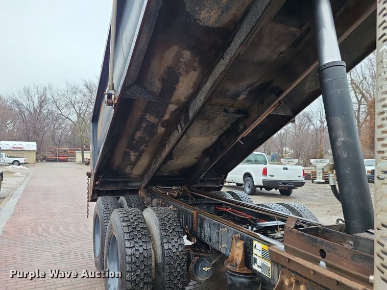 image for item LJ9503 2007 Mack CV713 dump truck