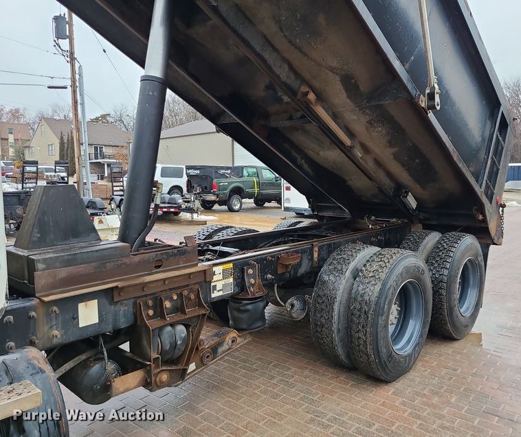 image for item LJ9503 2007 Mack CV713 dump truck