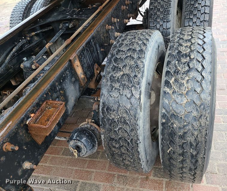 image for item LJ9503 2007 Mack CV713 dump truck