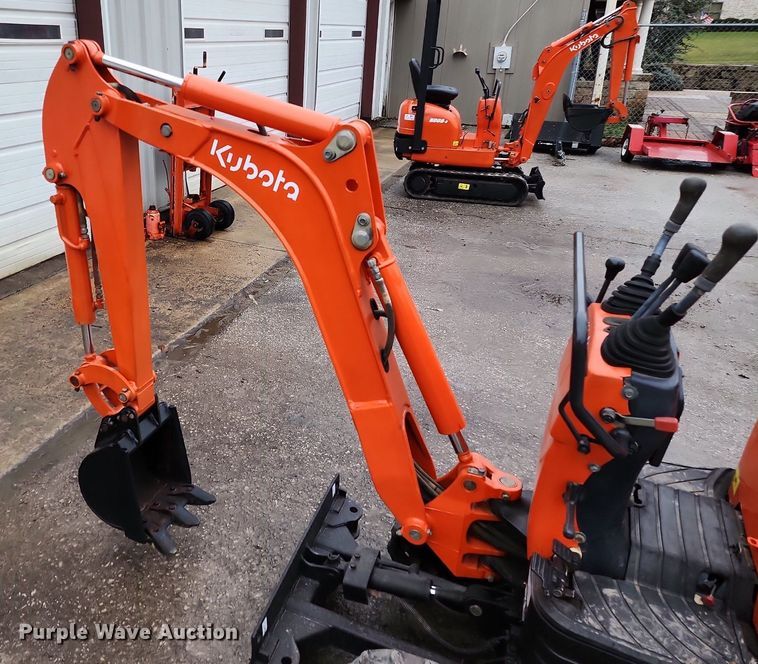 image for item LJ9508 2009 Kubota K008-3 mini excavator