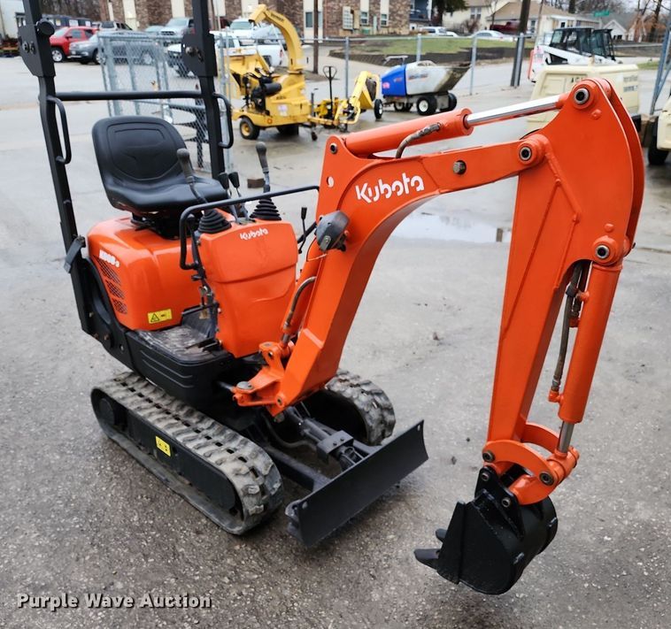 image for item LJ9508 2009 Kubota K008-3 mini excavator