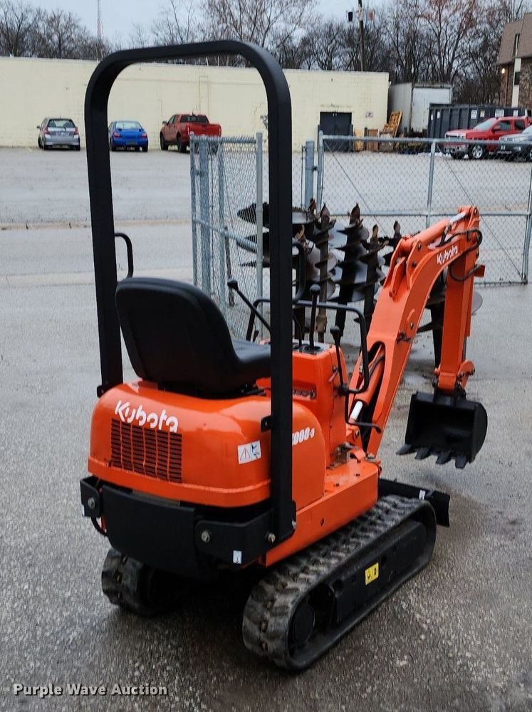 image for item LJ9509 Kubota K008-3 mini excavator